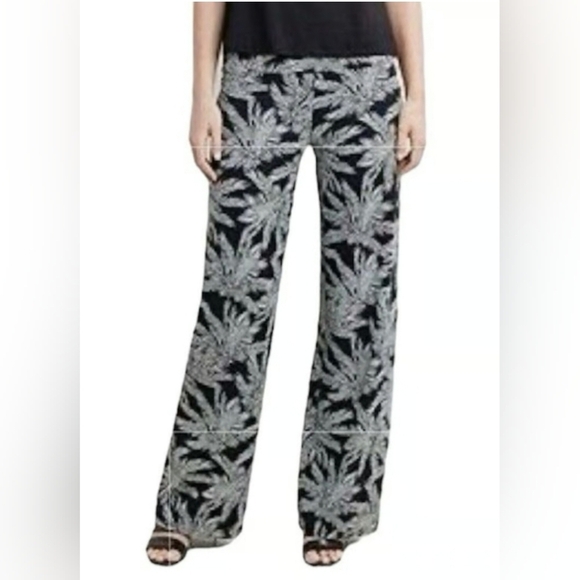 J Jill Wearever collection smooth fit full leg wide leg foliage pants - Picture 1 of 6